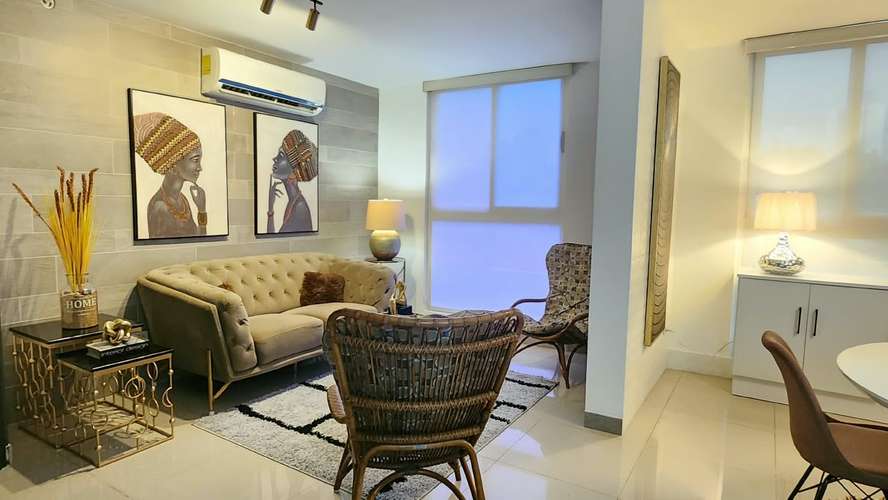Se Alquila céntrico apartamento amoblado