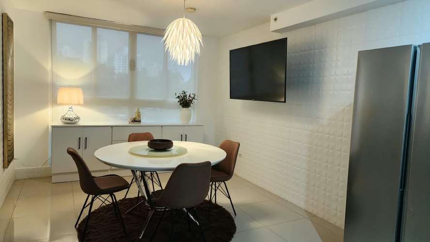 Se Alquila céntrico apartamento amoblado