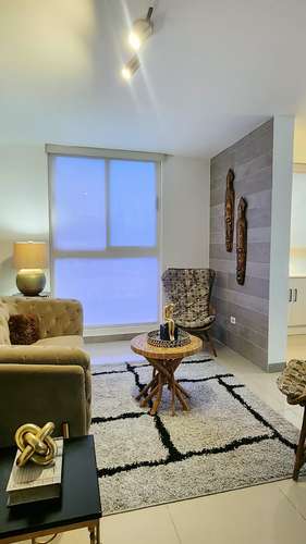 Se Alquila céntrico apartamento amoblado