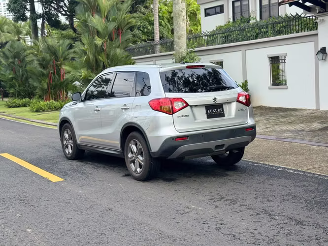 Suzuki Vitara Año 2019 ~ Version Semi Full     - Imagen 19