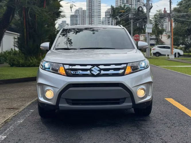Suzuki Vitara Año 2019 ~ Version Semi Full     - Imagen 12