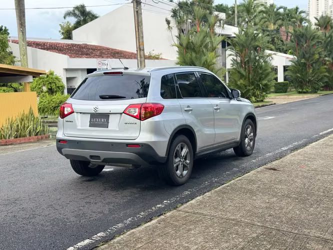 Suzuki Vitara Año 2019 ~ Version Semi Full     - Imagen 16
