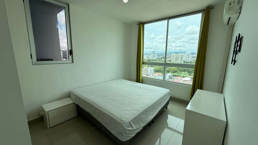 Se alquila Apartamento, 2 recámaras, 2 baños, a pasos del parque Omar  