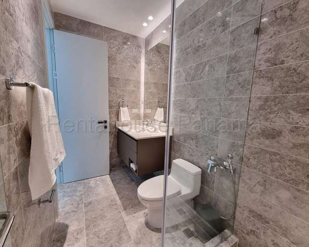 J2760GRR Venta de Apartamento en Punta Pacifica 