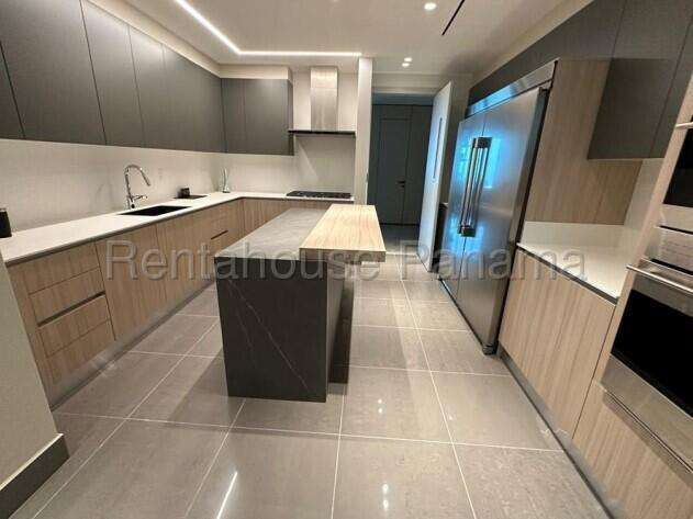 J2760GRR Venta de Apartamento en Punta Pacifica 