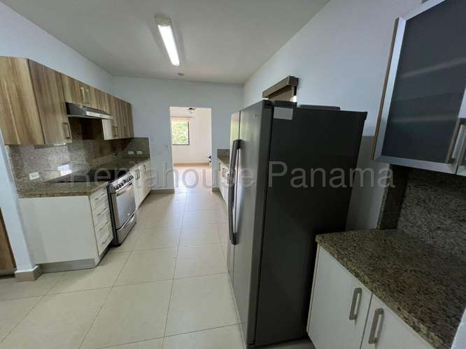 Venta de apartamento en Albrook AK