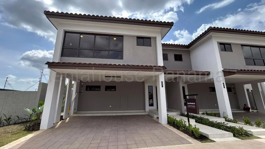 SE VENDE CASA EN 0 DPA27-2756