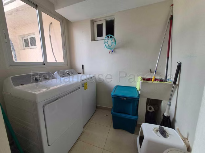 Venta de apartamento en Versalles AK - Imagen 6