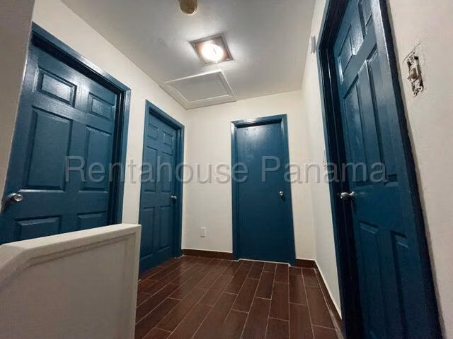 Casa en venta en Clayton 25MAM8887