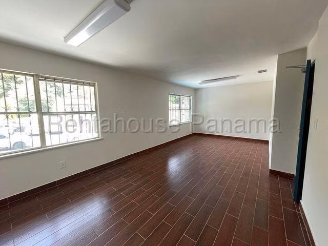 Casa en venta en Clayton 25MAM8887