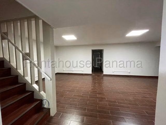 Casa en venta en Clayton 25MAM8887