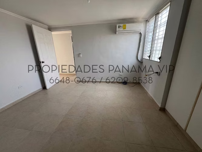 CASA para la VENTA en La Chorrera, Valle Dorado 