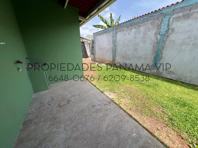 CASA para la VENTA en La Chorrera, Valle Dorado 