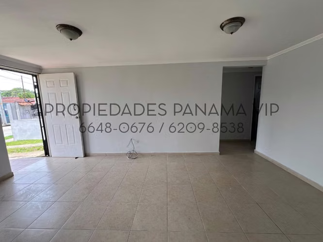 CASA para la VENTA en La Chorrera, Valle Dorado 