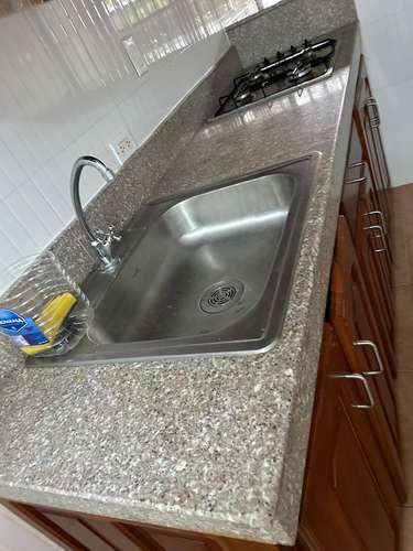 RENTO APTO AMUEBLADO EN NUEVA GORGONA. - Imagen 12