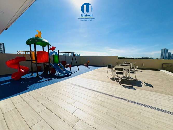 Apartamento en Alquiler Amoblado en Parque Lefevre - PH Alegría
