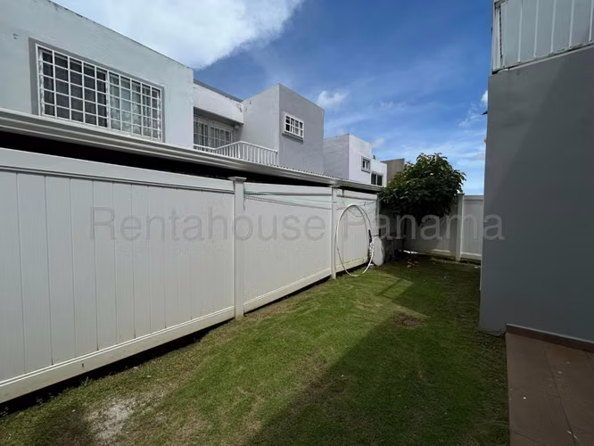 Casa en Venta en Paseo del Norte 27AECC2763