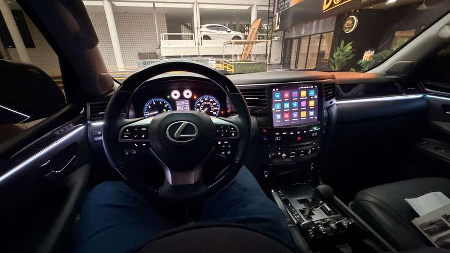 SE VENDE LEXUS LX570, COMO NUEVA, SOLO 11O,000Km, $14,900