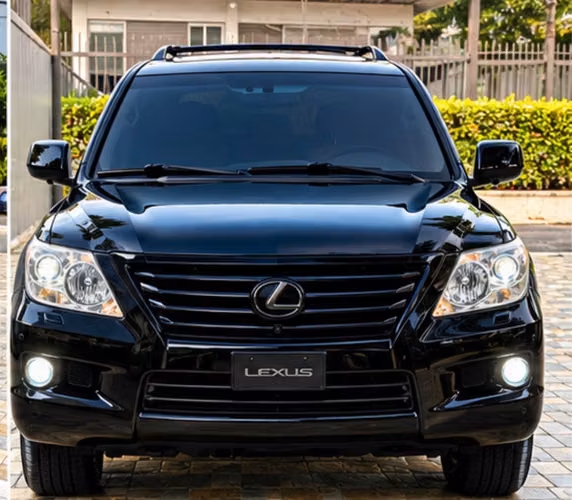 LEXUS LX570, AS NEW, ONLY 11O, 000Km, $14,900
