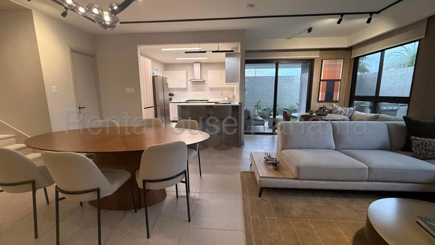 SE VENDE CASA EN PANAMA MDV27-2756