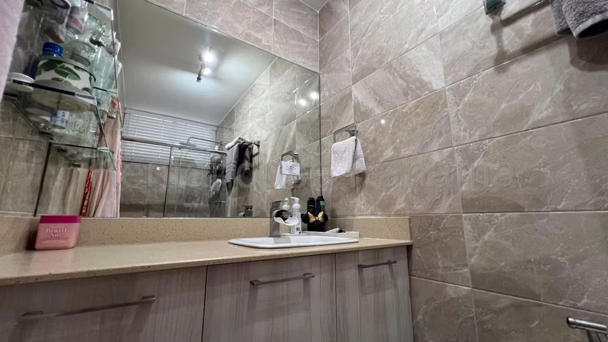 SE VENDE APARTAMENTO EN BELLAVISTA MDV27-2781