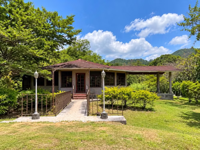 Venta de Terreno en El Valle de Antón, 25,560m² - Imagen 2
