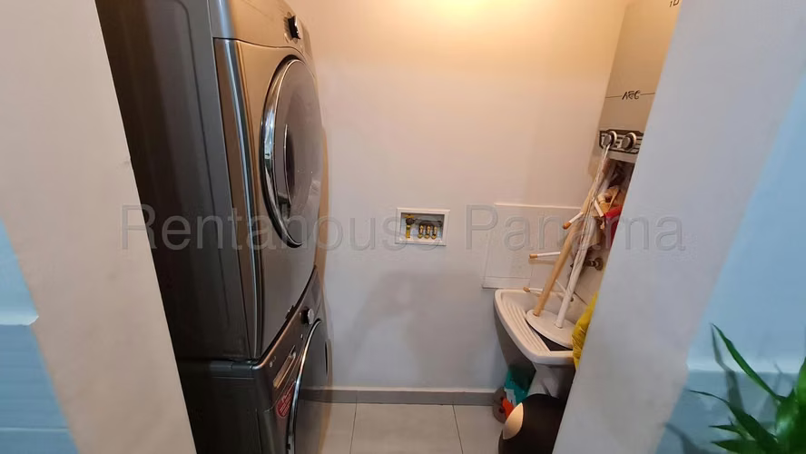 SE VENDE APARTAMENTO EN SAN FRANCISCO YDU