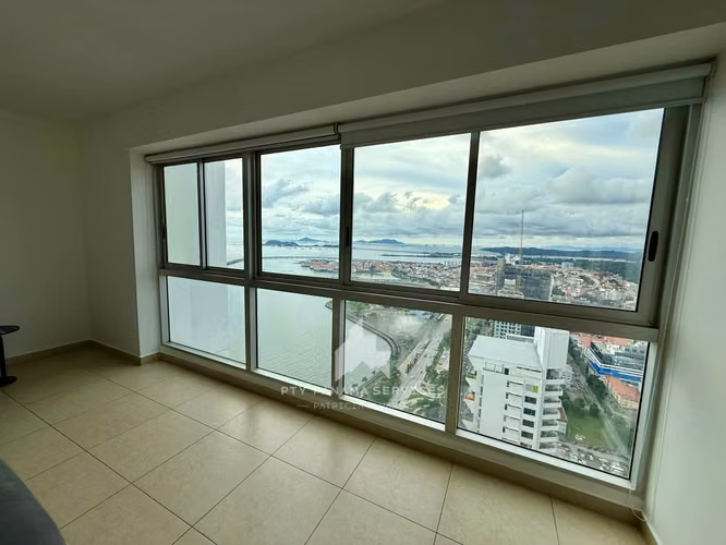 APARTAMENTO EN ALQUILER FRENTE AL MAR - TOTALMENTE AMOBLADO- AVENIDA BALBOA - Imagen 10