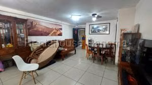Apartamento en Venta en Condado del Rey PH Kings Park VIK 27-885