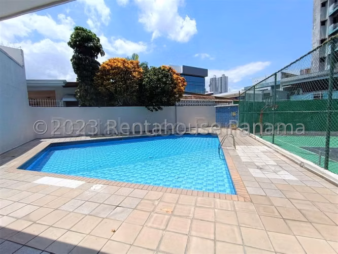 Venta Apartamento 3 Recamaras mas Den 218 m2 Costa del Este - ALYC 26-2028