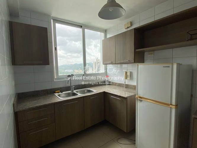 En Alquiler PH Kings Park 2R2B CBE 1E $800.00 - Imagen 7
