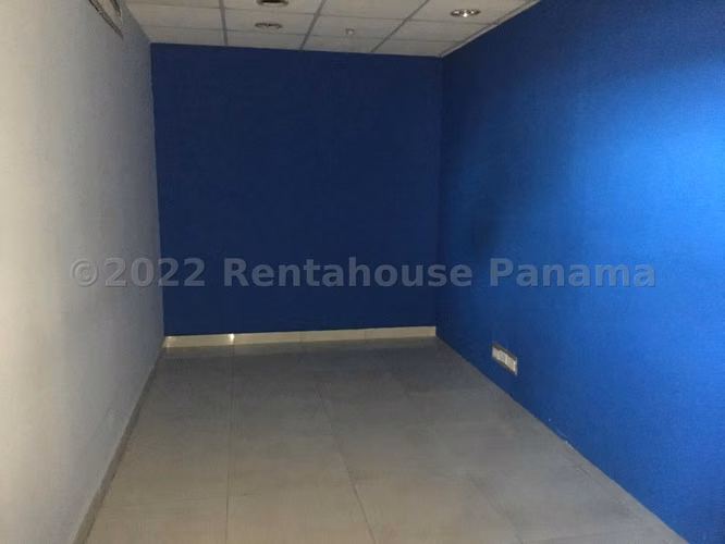 Venta Galera con Oficinas y Local 1,300 m2 Calle 12 de Octubre - ALYC 24-2730 - Imagen 13