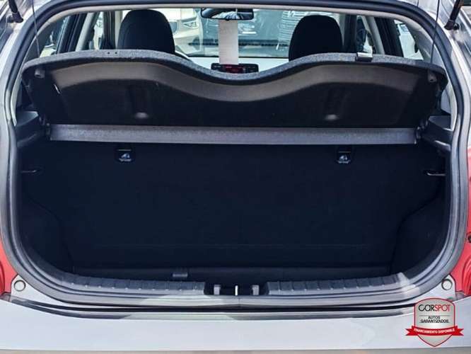 Kia Picanto 2024 Automática EF2499 - Imagen 7