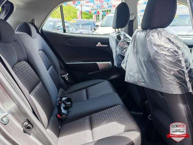 Kia Picanto 2024 Automática EF2499 - Imagen 11