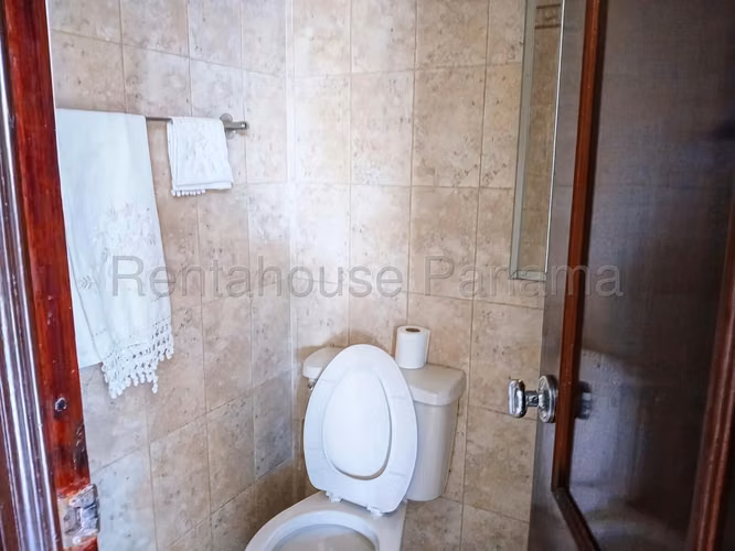 Alquiler apartamento parcialmente amoblado en Bahía Obarrio, Calle 50 | gVIK-27-2796 - Imagen 10
