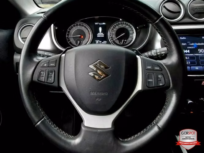 Suzuki Vitara 2024 Automática EJ0745 - Imagen 7