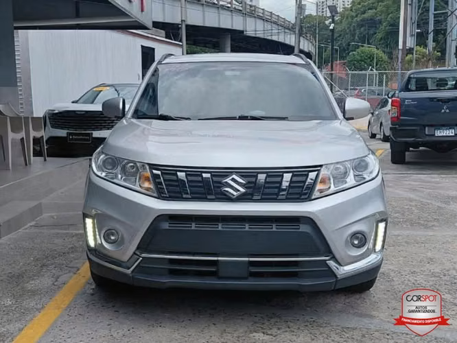 Suzuki Vitara 2024 Automática EJ0745 - Imagen 2