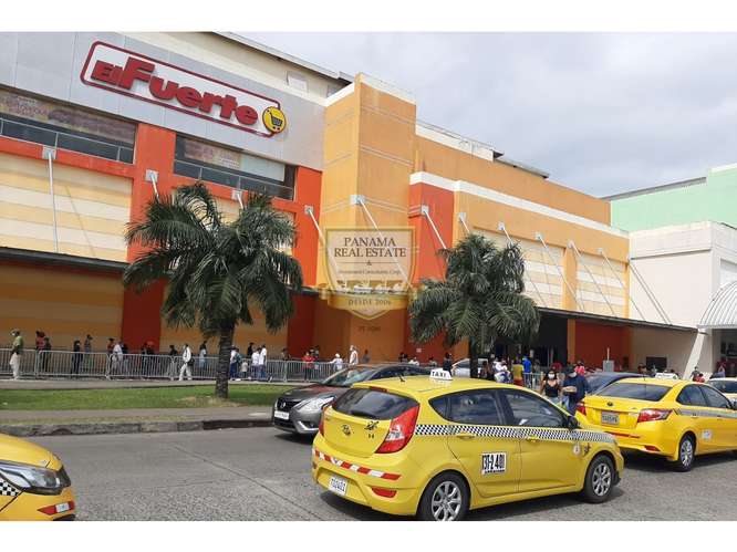 Se vende Local comercial Westland Mall JLH