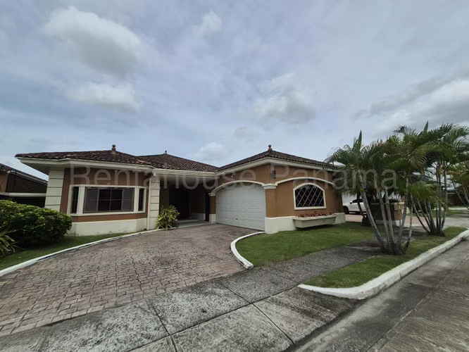 Venta de Casa en Costa Sur Sunset Coast SN