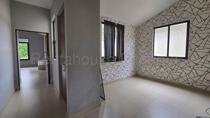 Venta de Casa en Panama Pacifico River Valley EC