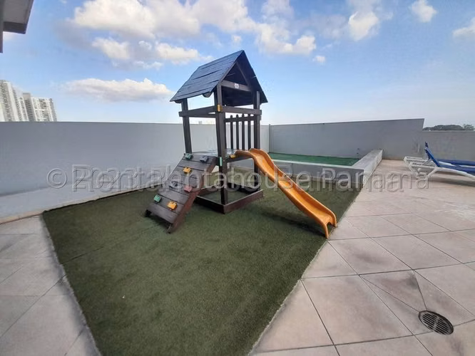 Venta de Apartamento con amplia terraza