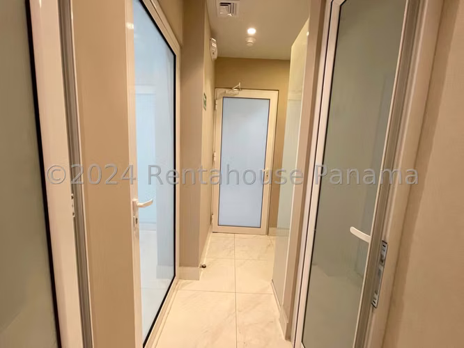 Venta de Consultorio en Costa del Este 27PPM2736