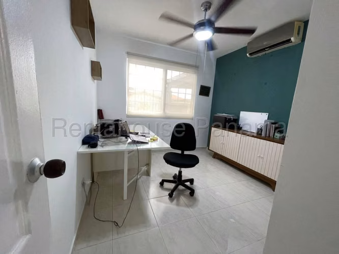 Venta de Casa en Brisas Del Golf AP2