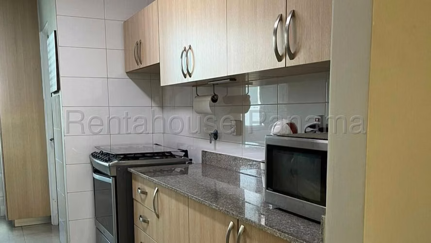 Apartamento en Alquiler en Chanis JG - Imagen 3