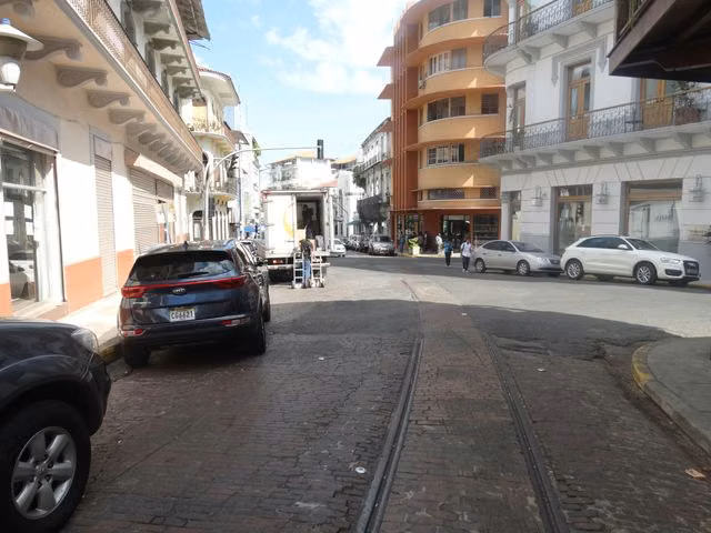 Local Comercial en Alquiler en Casco Antiguo JG  - Imagen 16