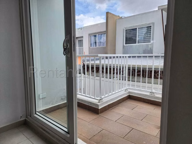 Venta casa en Residencial Victoria, Brisas del Golf - residencial cerrado | uVIK-26-6744