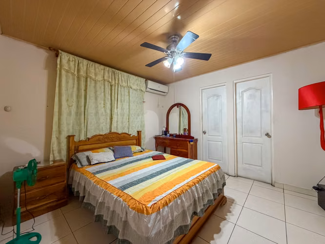 Se Vende Amplia Casa Amoblada de 2 Niveles en Brisas del Golf – Espacio para Toda la Familia - Imagen 11