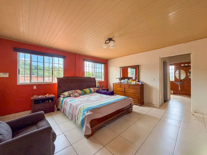 Se Vende Amplia Casa Amoblada de 2 Niveles en Brisas del Golf – Espacio para Toda la Familia - Imagen 13