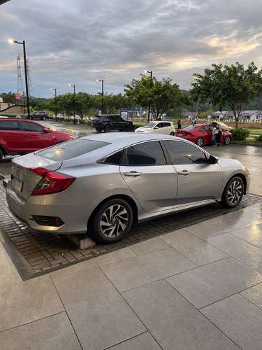 Honda CIVIC 2020 única dueña 95mil KM Negociable 