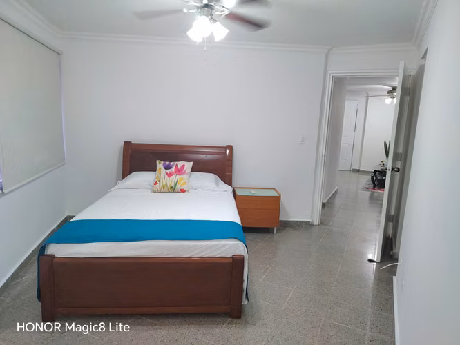 $900 CERCA A PLAZA EDISON ALQUILO APARTAMENTO AMOBLADO DE 90 MTS2 - Imagen 4